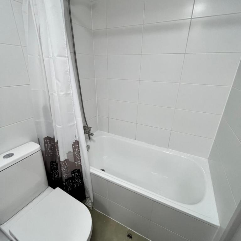 Santiago Centro Moderno Depto Amoblado 2 Dormitorios - Two-Bedroom Apartment - 13