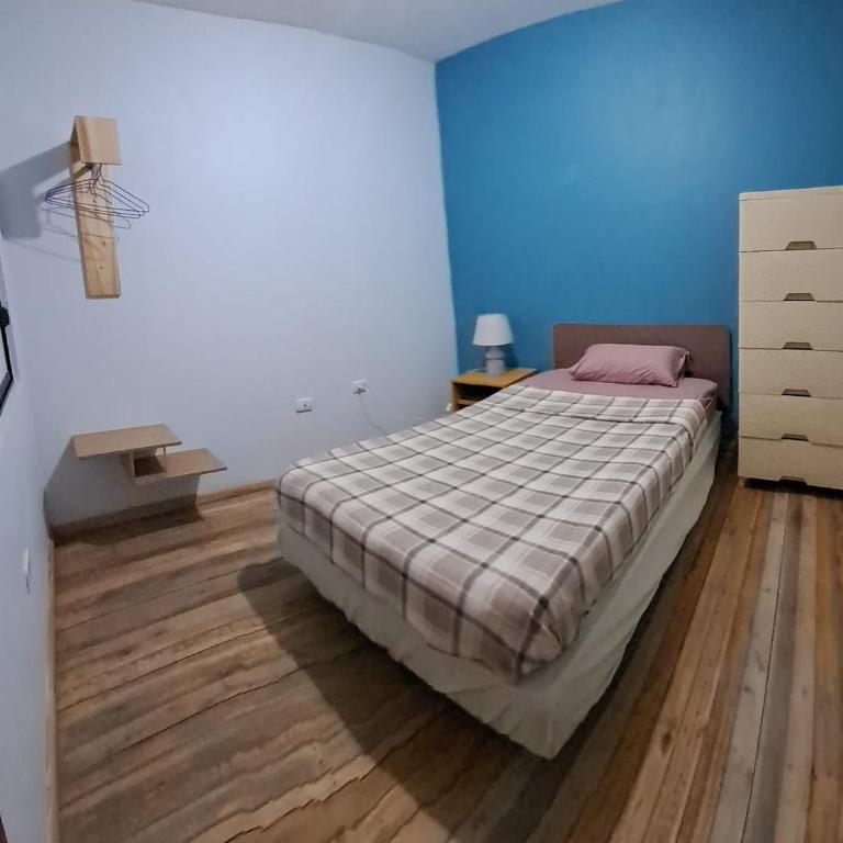 Versátil apartamento familiar o de trabajo, cerca del Río y Centro Colonial - Three-Bedroom Apartment - 18