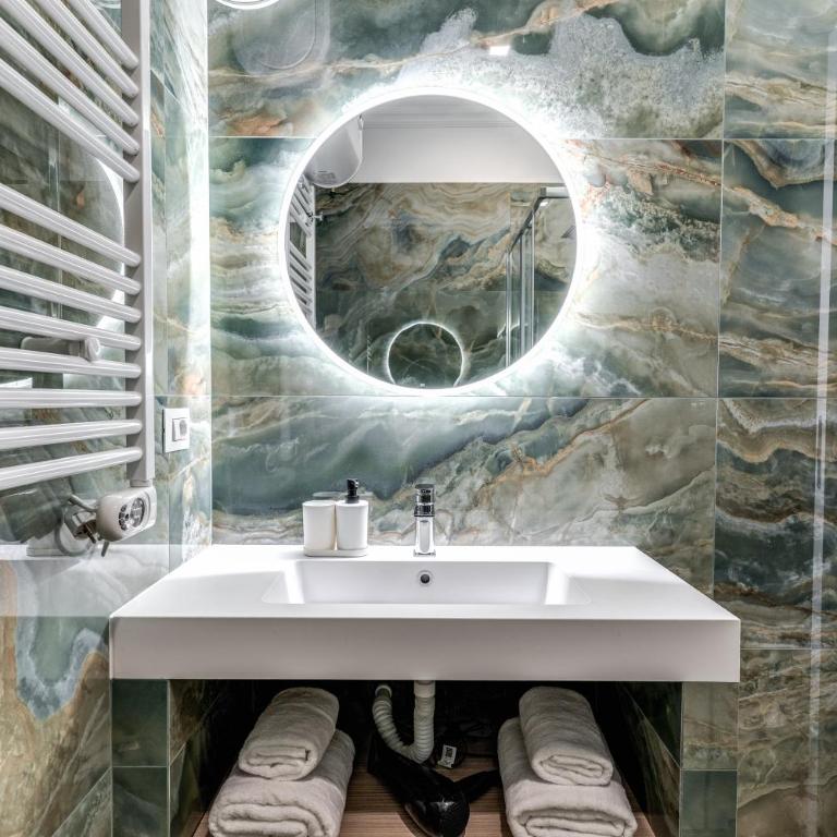Dolce Vita Rooms - Camera Matrimoniale con Bagno Privato - 22