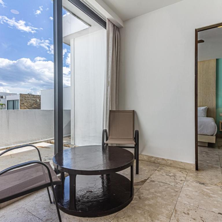 Fabulous apartment in the center of Playa - Three-Bedroom Deluxe Apartment - 25