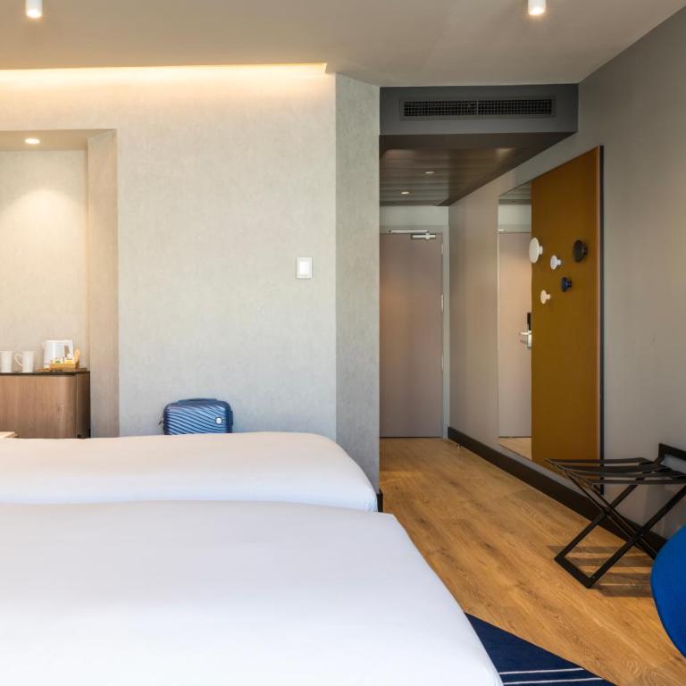 Novotel Campo De Las Naciones - Superior Deluxe Twin Room with Two Single Beds in the Deluxe Building - 2