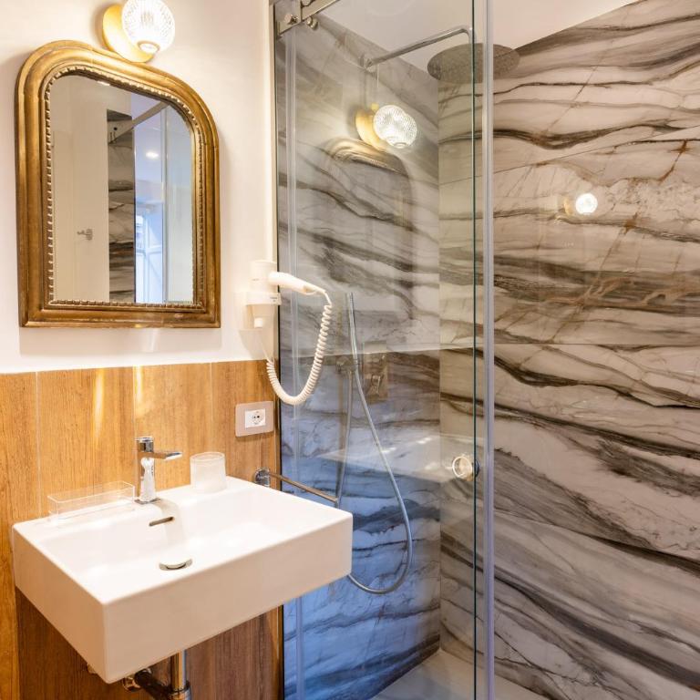 Rosalia e le altre - Deluxe Double Room with Balcony - 9