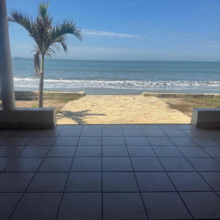 Casa Colan Frente al Mar - Five-Bedroom House - 5