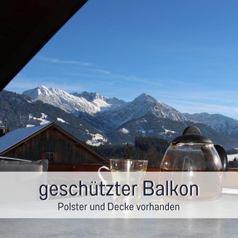 Biohof Burger, 3 sonnige Fewo, alle mit Balkon, Spielzimmer, Grillhütte, 7 km vor Oberstdorf - Apartment mit Blick auf die Berge - 15