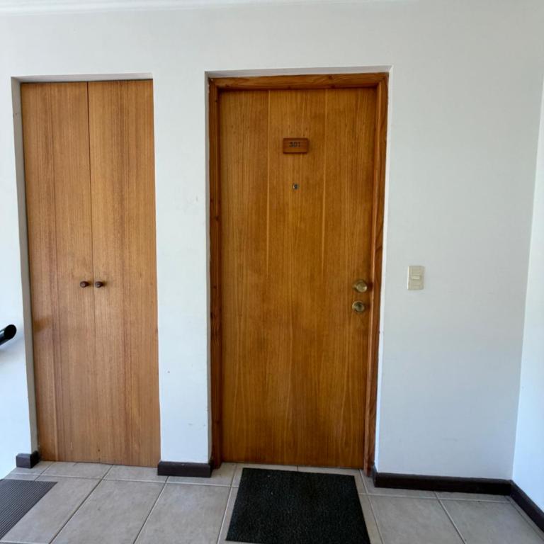 Hermoso departamento con 2 baños en Suite - Four-Bedroom Apartment - 24