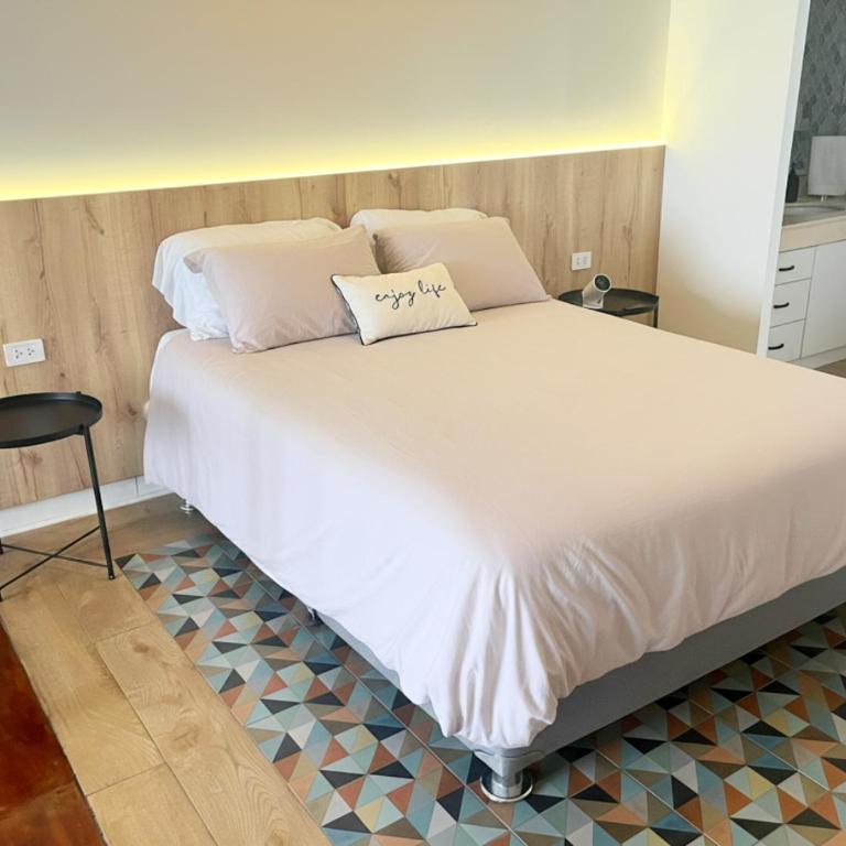 Duplex con piscina en Miraflores - Apartamento de 1 dormitorio - 1