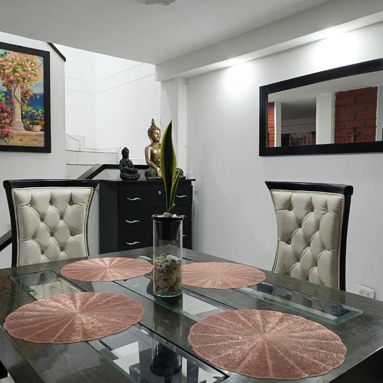 Casa 4 Hab Pereira Cerca Expo futuro Aeropuerto WiFi - Four-Bedroom House - 18