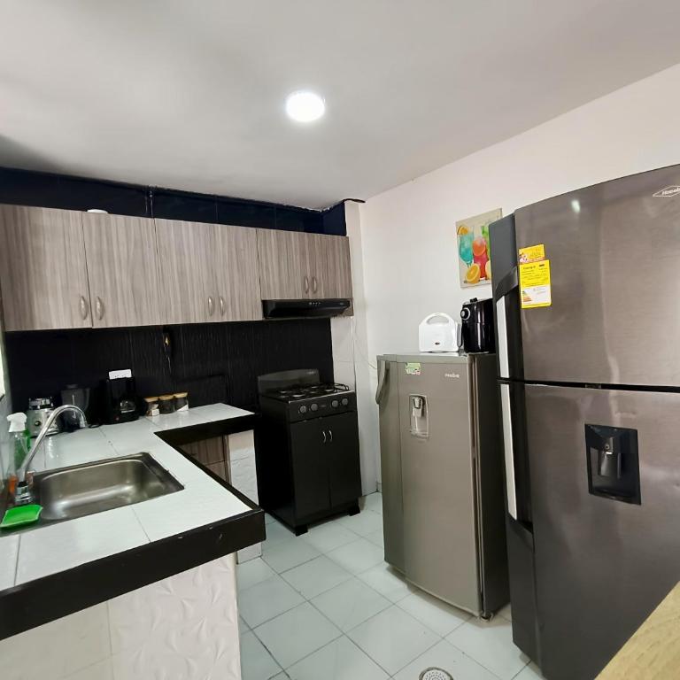 Casa 4 Hab Pereira Cerca Expo futuro Aeropuerto WiFi - Four-Bedroom House - 25