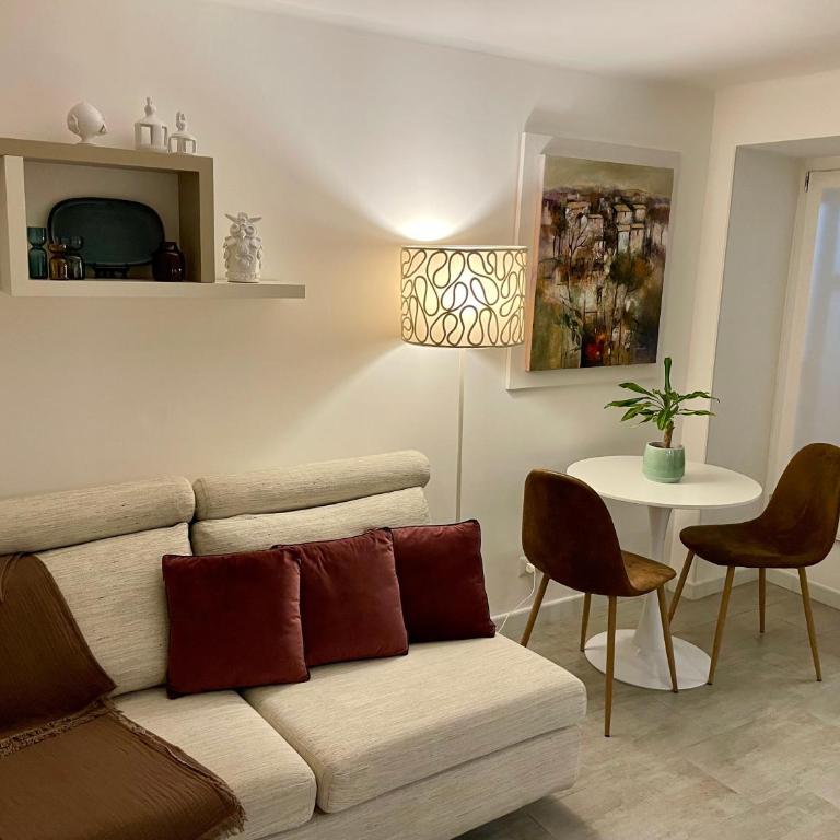 URBAN HOME - Appartamento con 1 Camera da Letto - 32