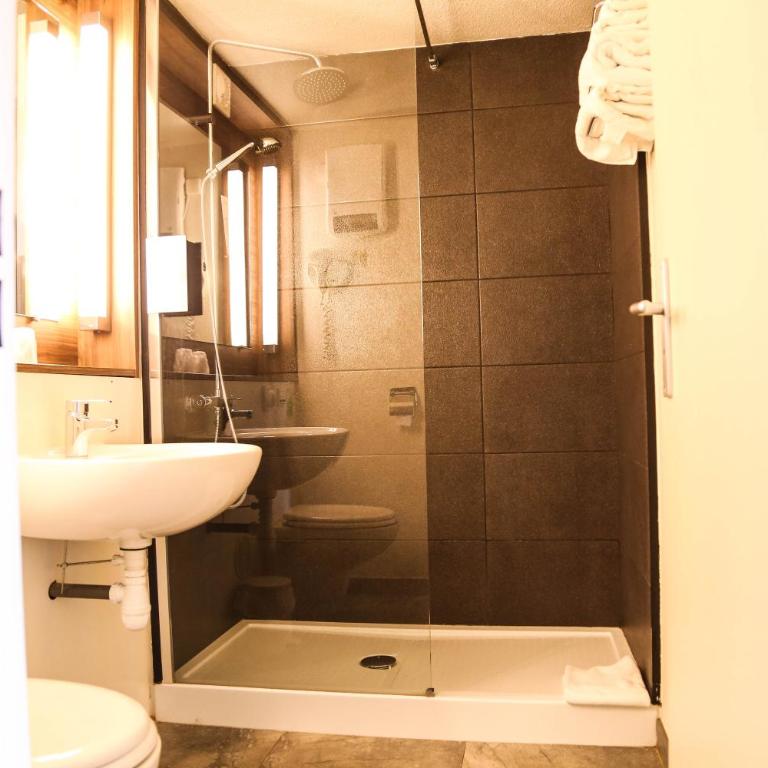 Campanile Narbonne A9/A61 - Chambre Lits Jumeaux - 5
