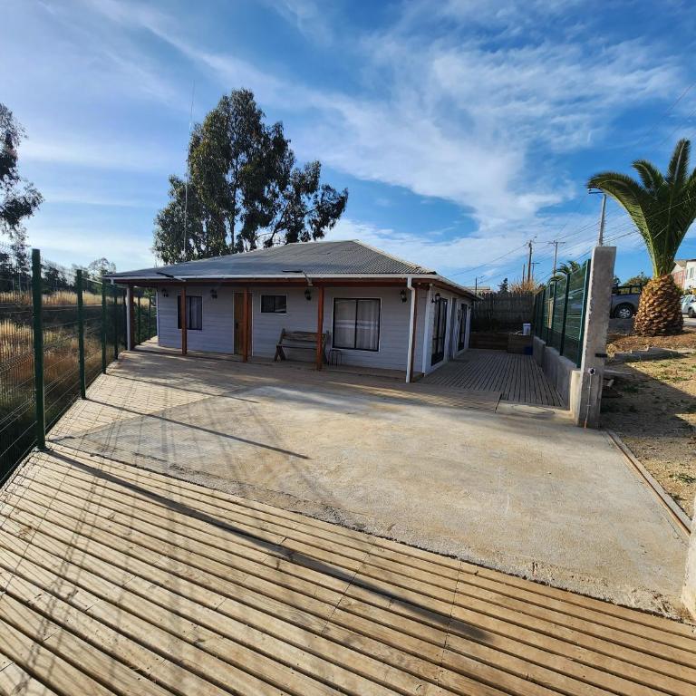 Pequeño Bosque - Three-Bedroom House - 1