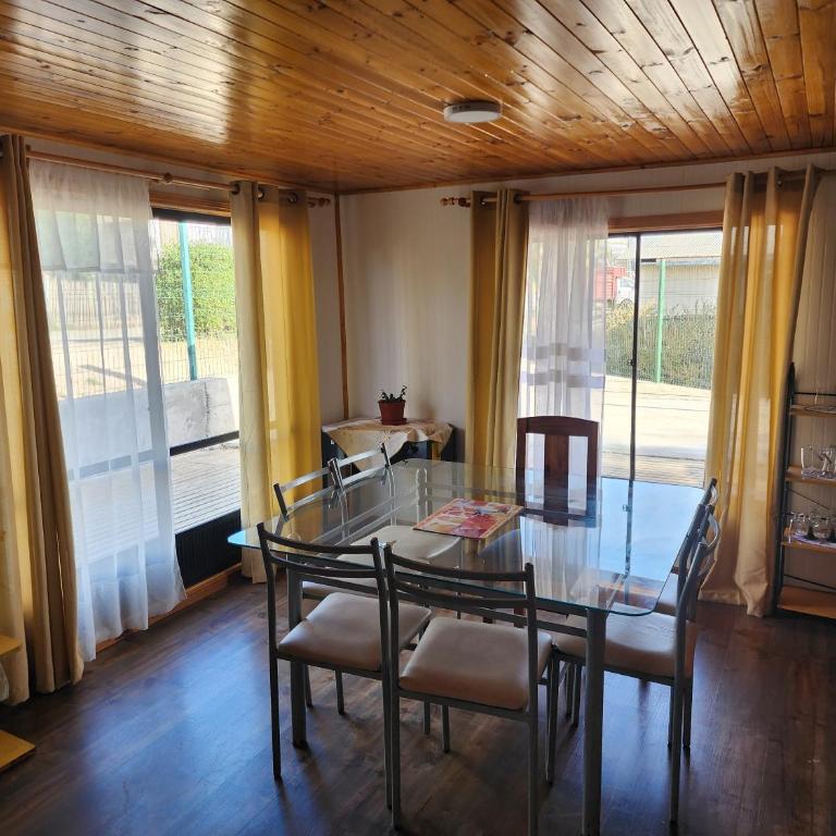 Pequeño Bosque - Three-Bedroom House - 3