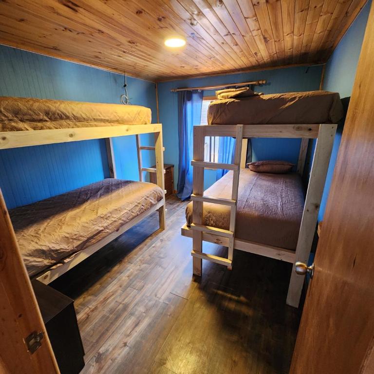 Pequeño Bosque - Three-Bedroom House - 8