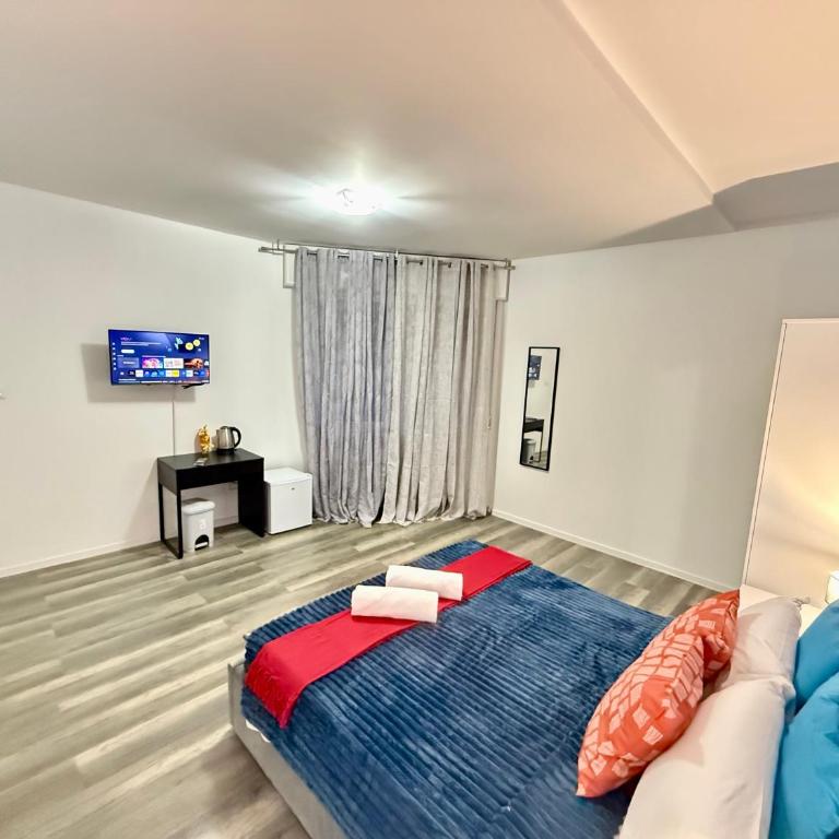 Casa Raffinata - Three-Bedroom Apartment Suite - 9