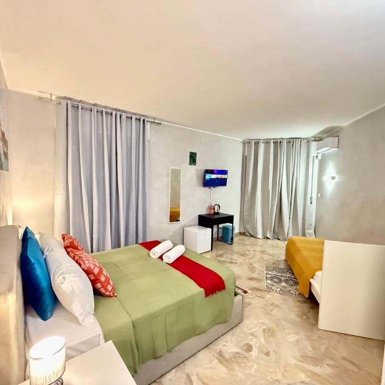 Casa Raffinata - Three-Bedroom Apartment Suite - 19