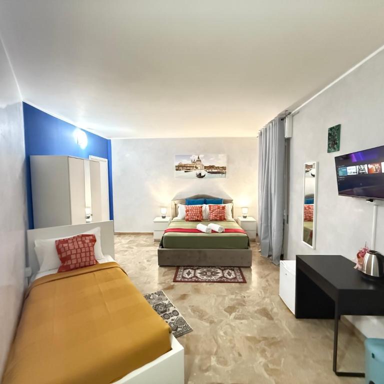 Casa Raffinata - Three-Bedroom Apartment Suite - 7