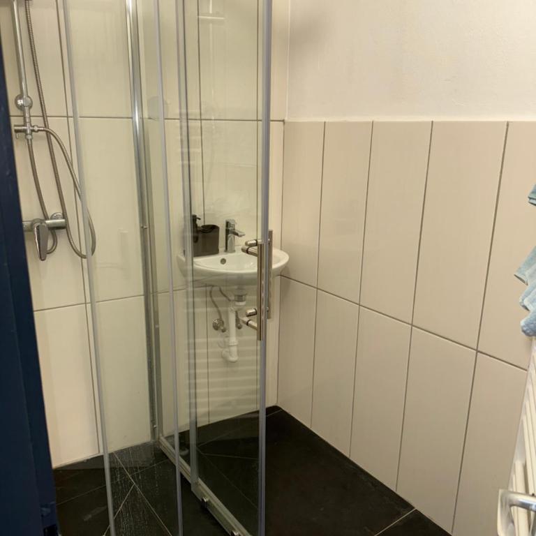 GRAZis Apartments - Doppelzimmer mit Zustellbett - 3