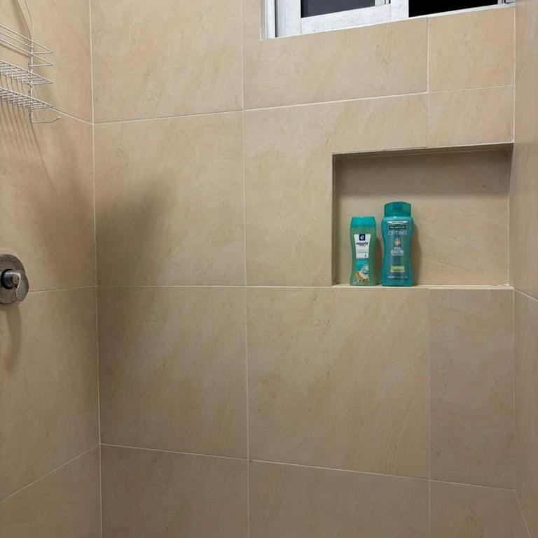 NEW! 2bdr apartment with pool near Sanctuary - Apartamento de 2 dormitorios - 27