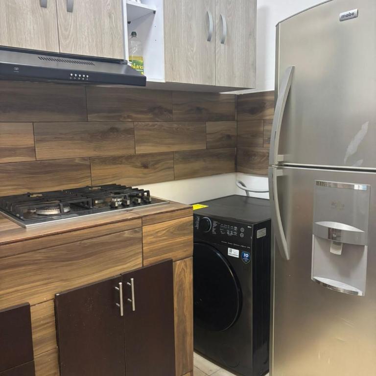NEW! 2bdr apartment with pool near Sanctuary - Apartamento de 2 dormitorios - 15