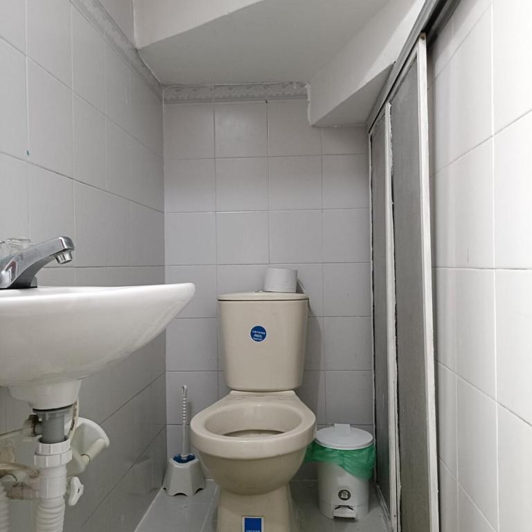 Casa 4 Hab Pereira Cerca Expo futuro Aeropuerto WiFi - Four-Bedroom House - 7
