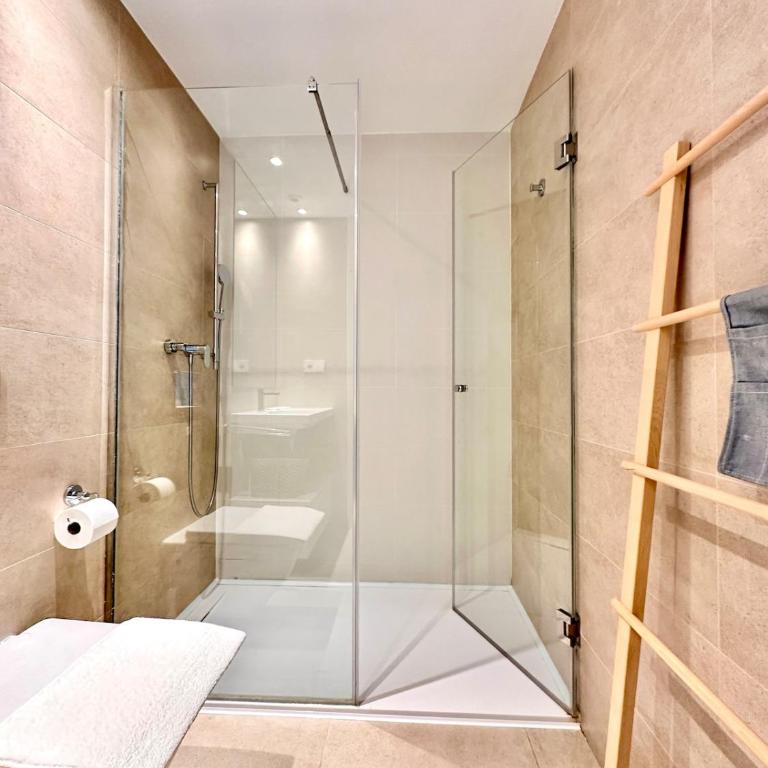 Almare Coastline Apartment - Apartamento de 3 dormitorios con vistas al mar - 3