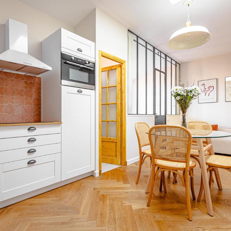 Rare! L'Atelier Provençal, Getaway in Old Antibes - 4th floor - Appartement 2 Chambres - 2