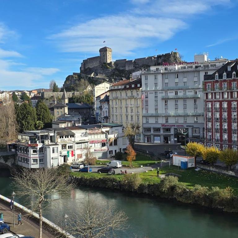 Panorama du sanctuaire 400 metres de la Grotte 3 chambres 8 personnes PARKING FERMÉ gratuit - Appartement 3 Chambres - 21