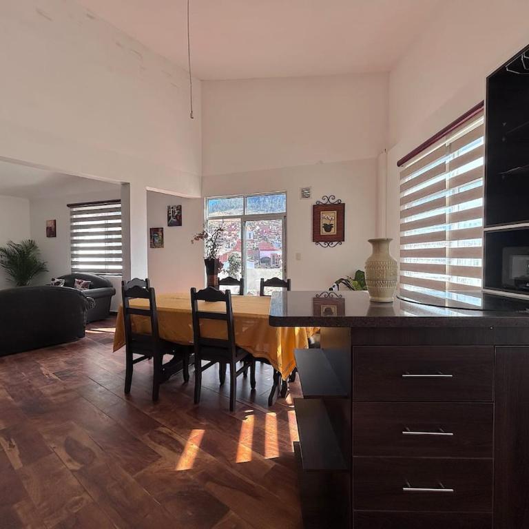 Corta Estadía en Sucre - Apartamento de 3 dormitorios - 1