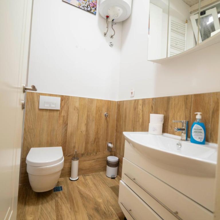 Legend Suites - Studio Apartment - 23
