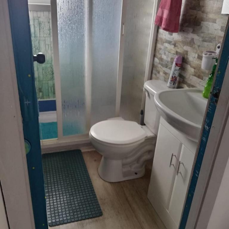 Cabañas ElyB - Six-Bedroom House - 5