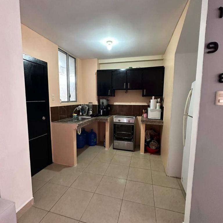 Comfortable Family House - Two-Bedroom House - 7