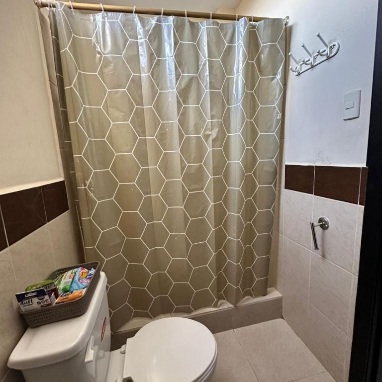Comfortable Family House - Two-Bedroom House - 9
