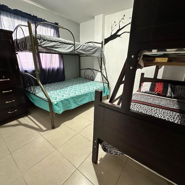 Comfortable Family House - Two-Bedroom House - 18