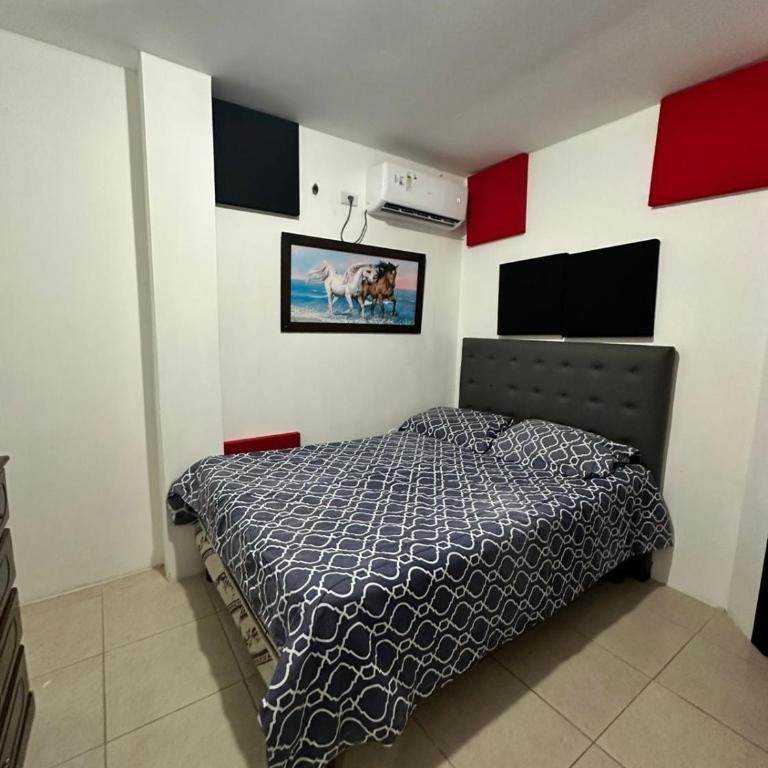 Comfortable Family House - Two-Bedroom House - 22