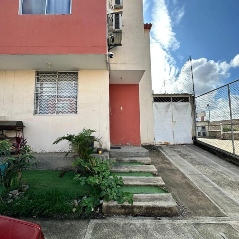 Comfortable Family House - Two-Bedroom House - 24