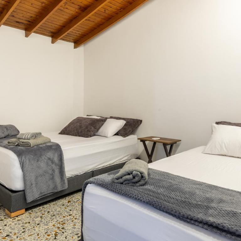 CASA GAMA Your spring in Medellín - Four-Bedroom House - 19