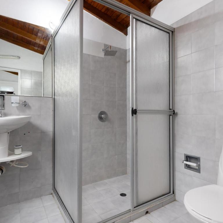CASA GAMA Your spring in Medellín - Four-Bedroom House - 54