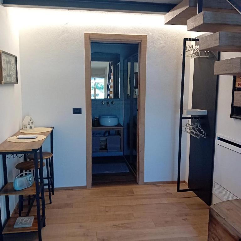 CasettaLuce - Double Room with Mountain View - 13