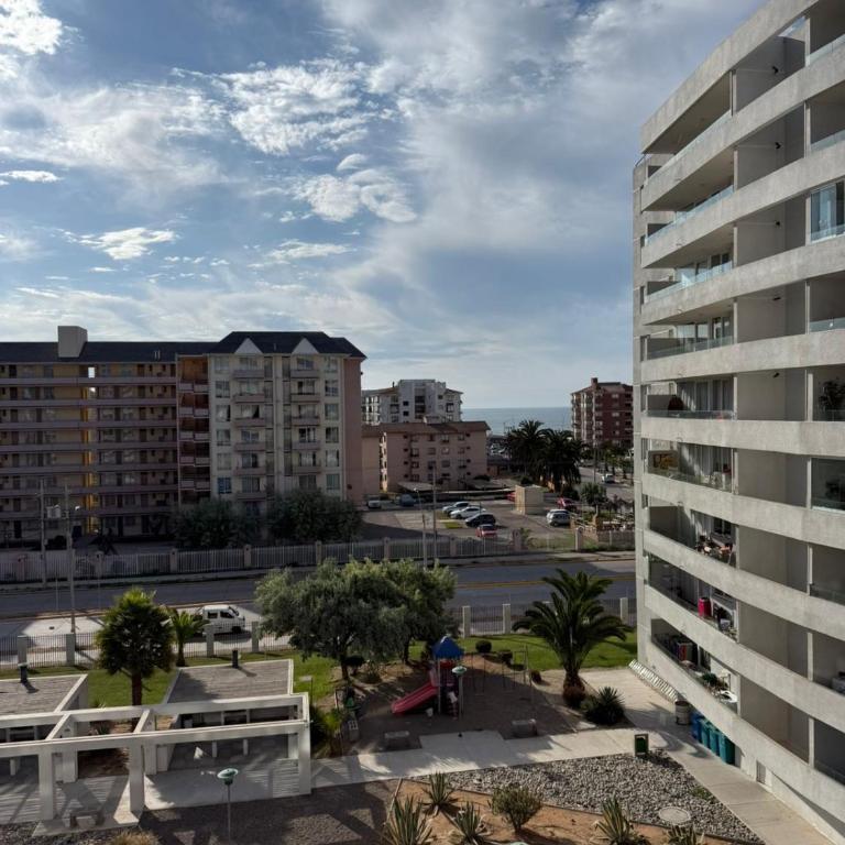 Departamento de 2 línea en la playa - Two-Bedroom Apartment - 11
