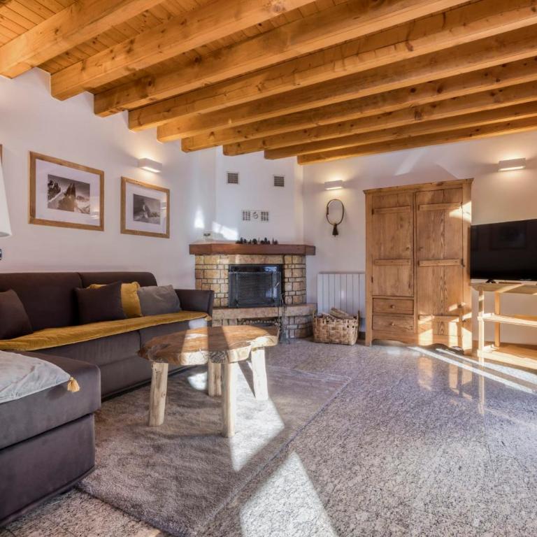 Chalet la Chouette - Intimate 2 bedroom demi-chalet ideally located - Chalet - 1