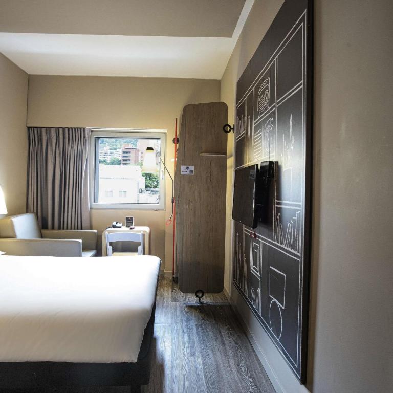 Hotel Ibis Cali Granada - Habitación Doble Estándar con cama supletoria - 3