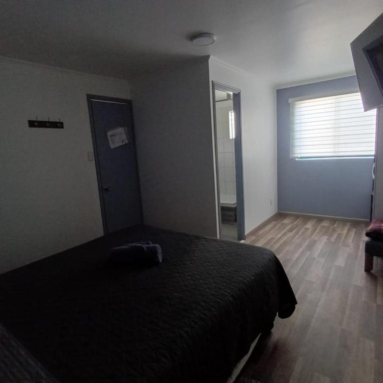 Hostal Milaris - Deluxe Queen Room - 3