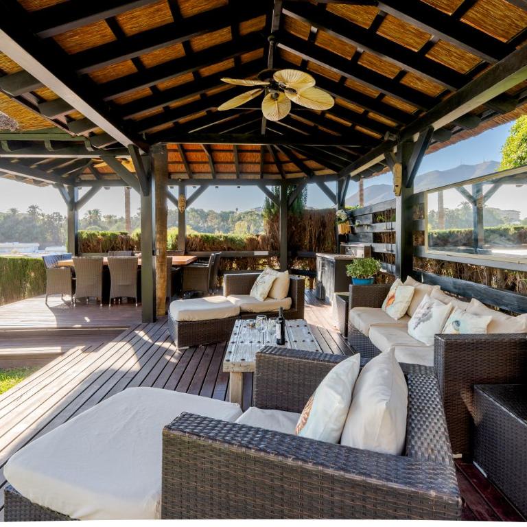Ocean Views Luxury Villa next to beach - Villa - 56