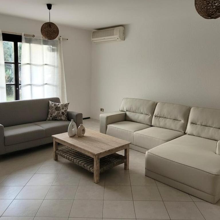 House steps from Playa Mansa with pool - Vacation Home - 11