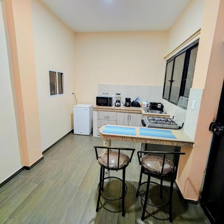 Dannas-Pearl - One-Bedroom Apartment - 3