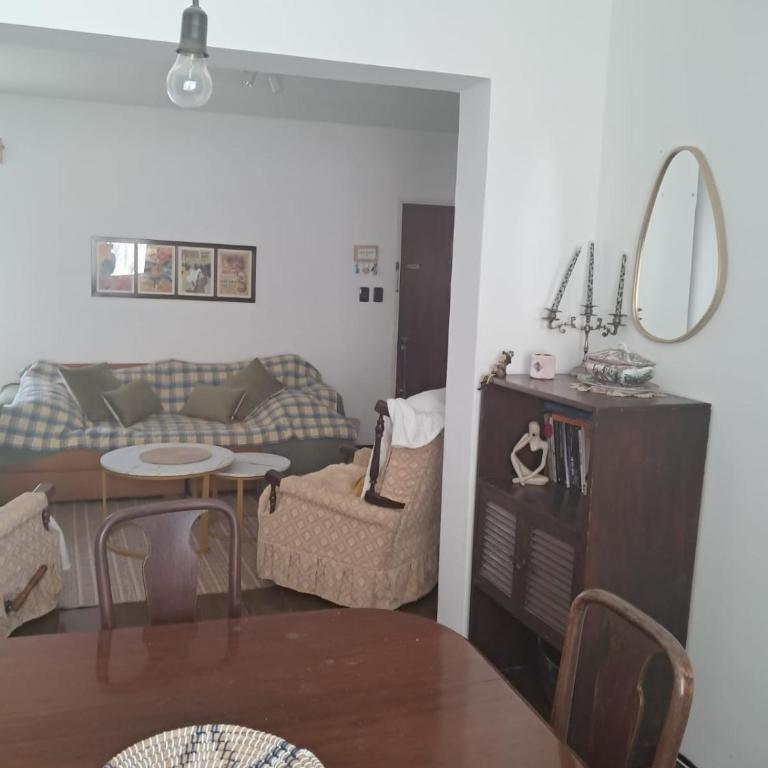 Excelente apartamento sobre la principal avenida - Two-Bedroom Apartment - 22