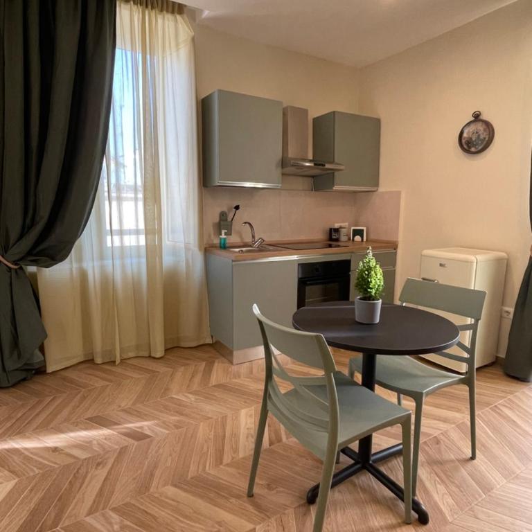Dimora Martinelli Napoli - Superior One-Bedroom Apartment with Balcony - 6th floor - 15