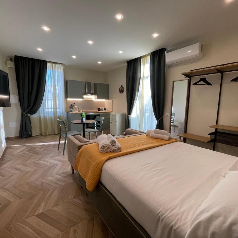 Dimora Martinelli Napoli - Superior One-Bedroom Apartment with Balcony - 6th floor - 17