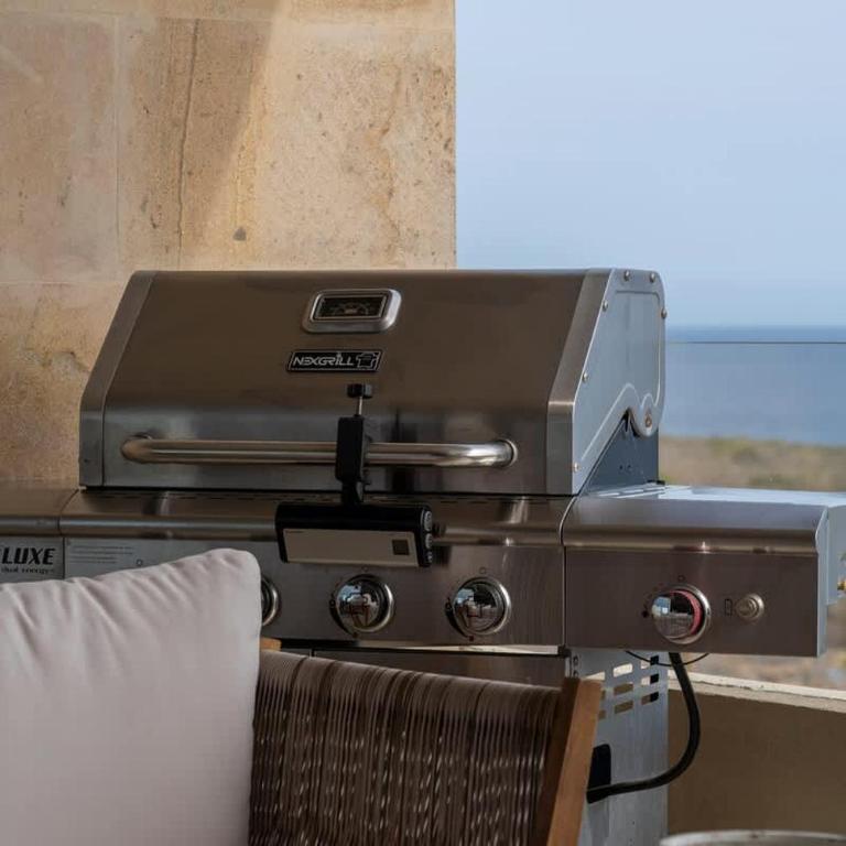 Spectacular New 2BR Condo with BBQ and Ocean views - Apartamento - 11