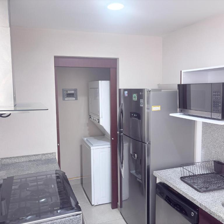 Beguest Soumaya Full Amenities - Three-Bedroom Apartment - 8